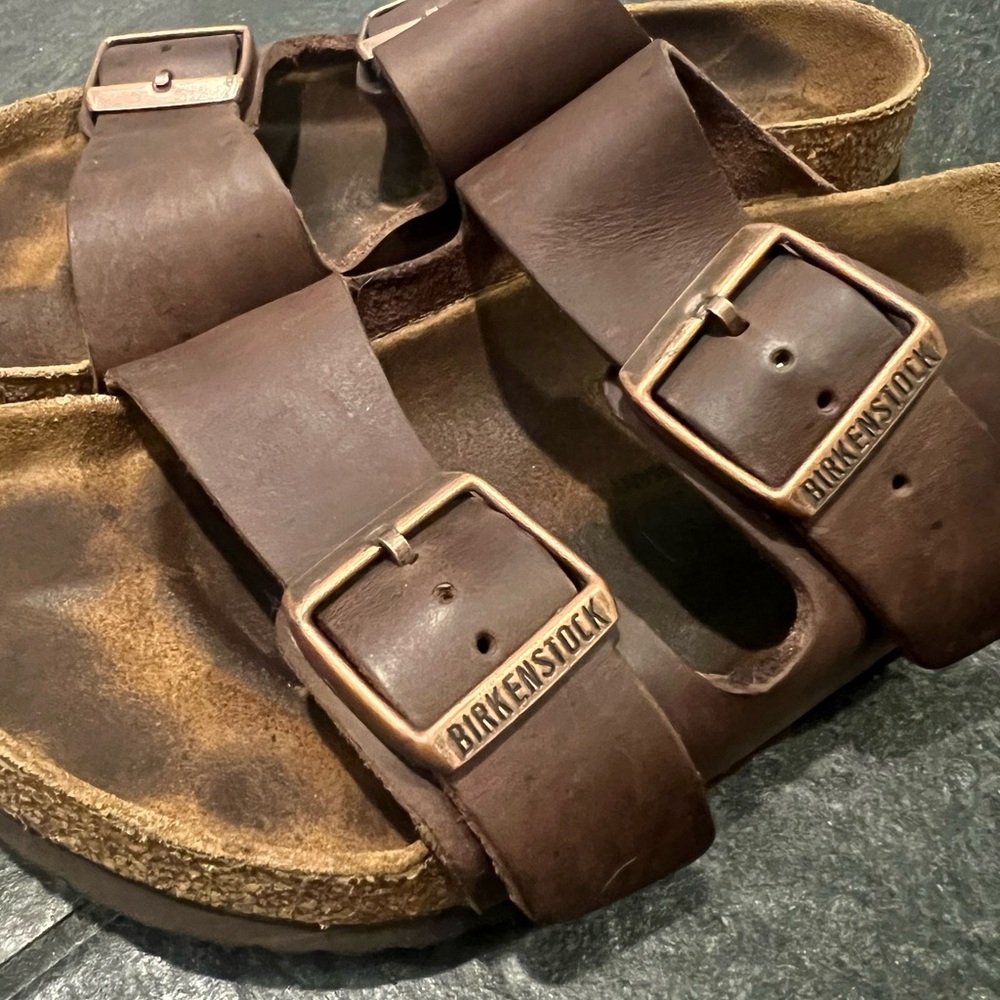 Birkenstock Arizona Oiled Leather Brown Sandals - Picture 4 of 13